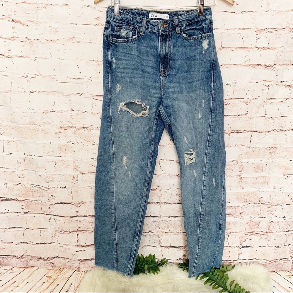 Zara Distressed Medium Wash Jeans Size 00